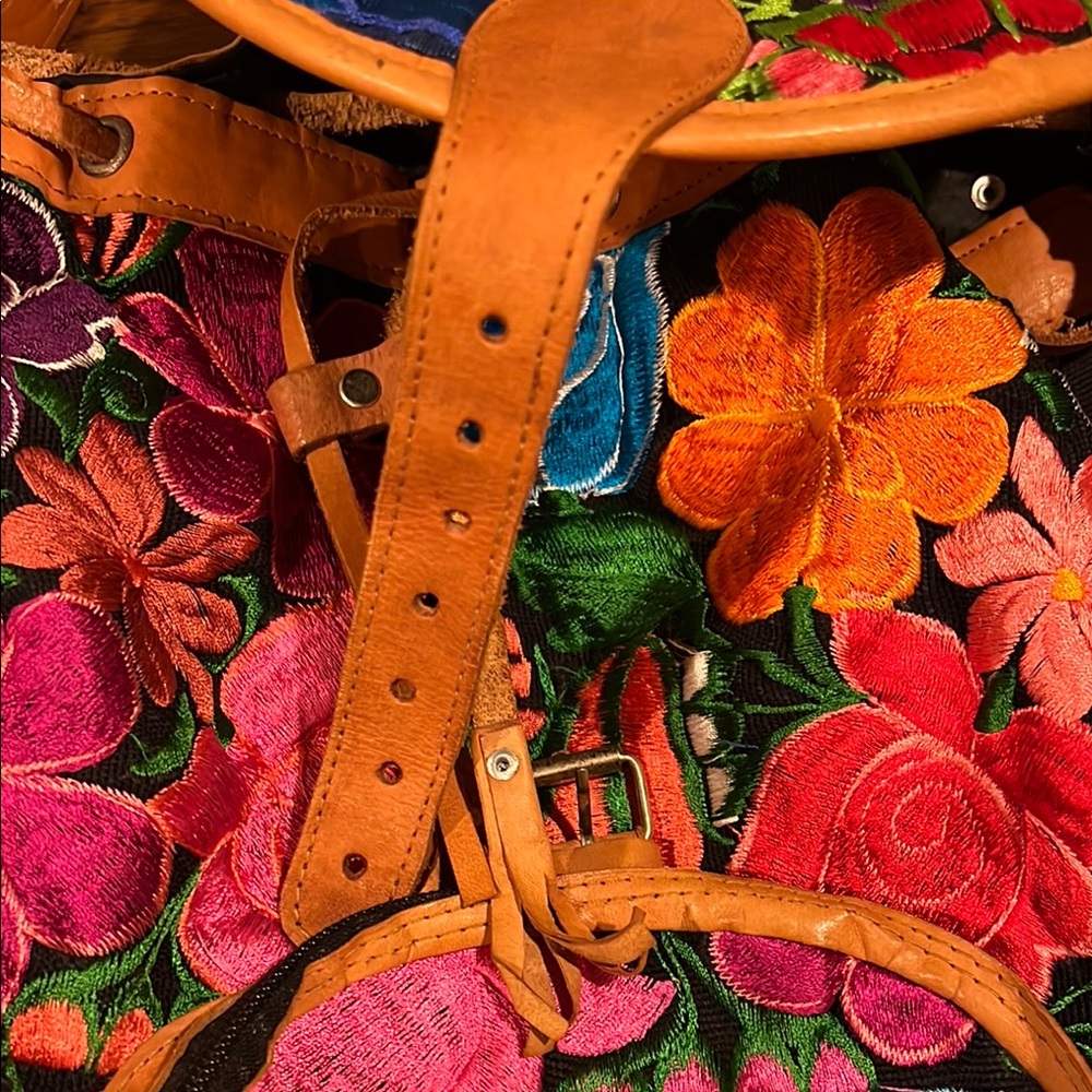 Embroidered Floral Backpack - Picture 6 of 6